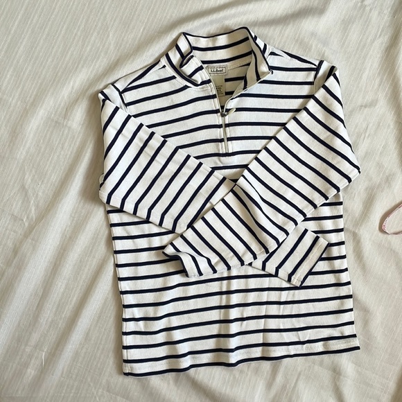 LLBean Knit 1/4 zip - Picture 2 of 12